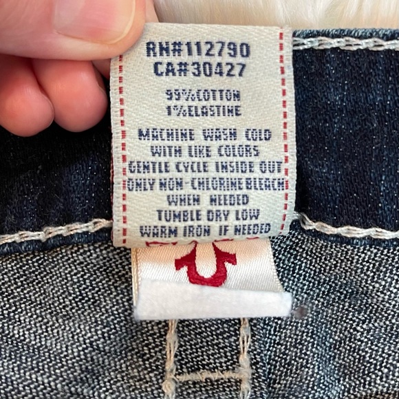 True Religion Joey Big T Dark Wash Flared Boot Cut Jeans - Picture 15 of 16